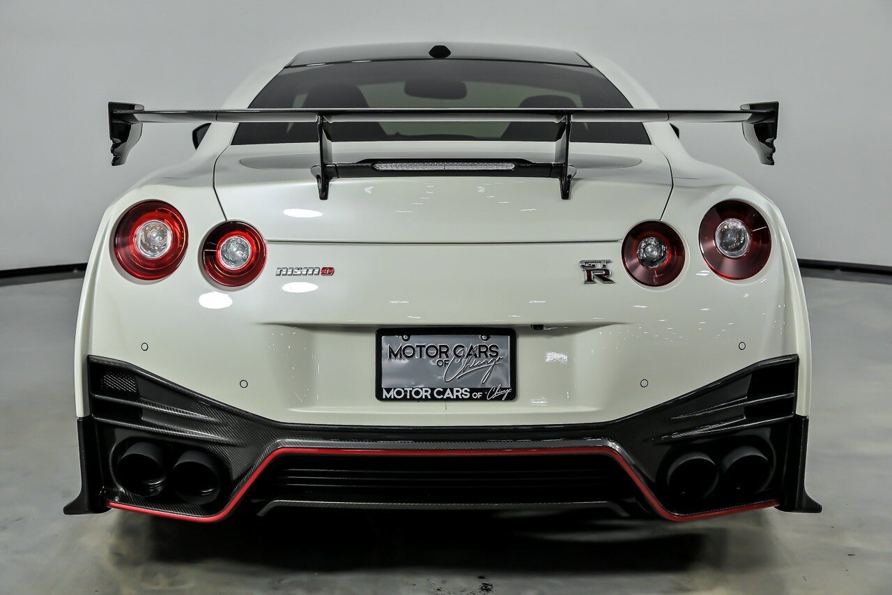 Used 2020 Nissan GT-R NISMO AWD/4WD image 11