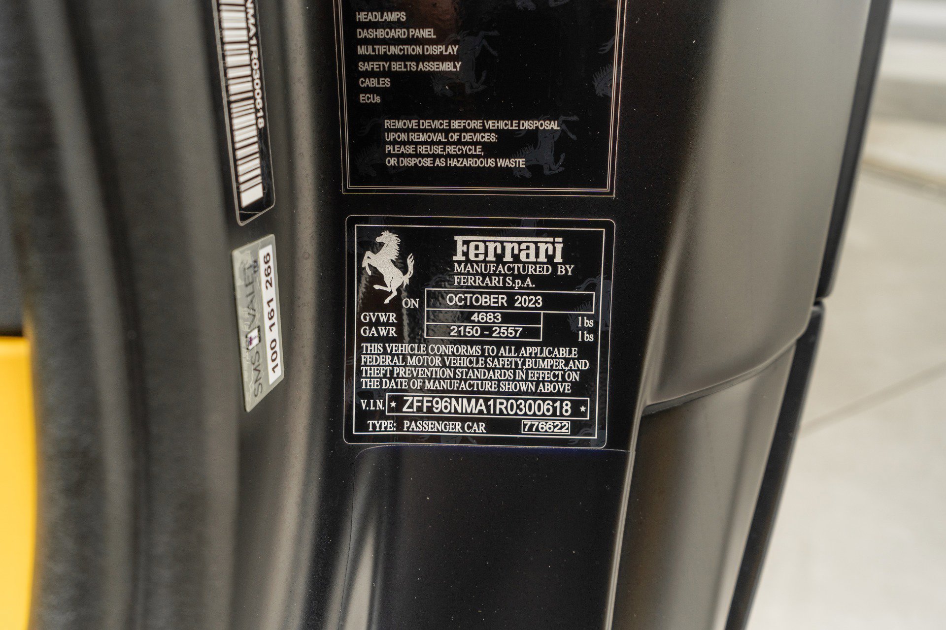 Used 2024 Ferrari SF90 Spider image 20