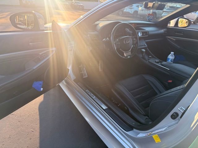 Used 2016 Lexus RC 200t RWD image 8