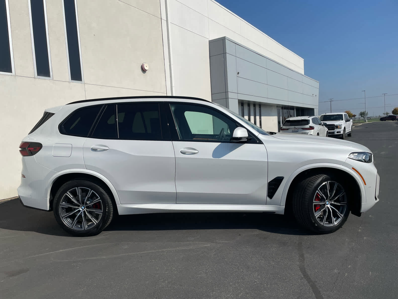 New 2026 BMW X5 xDrive40i w/ M Sport Package image 6