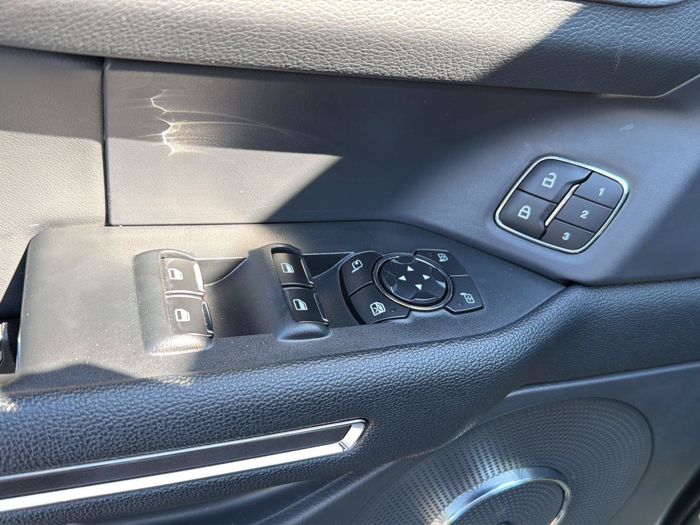 Used 2024 Ford Expedition Limited RWD image 37