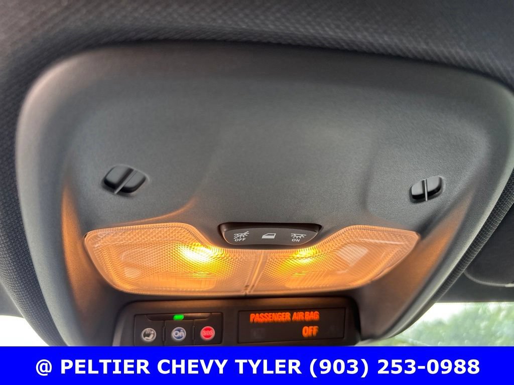 Used 2024 Chevrolet Colorado LT w/ LT Convenience Package III RWD image 18