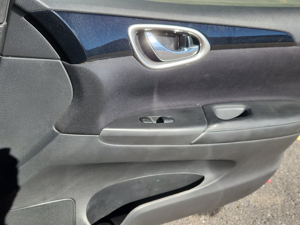 Used 2017 Nissan Sentra SV FWD image 13
