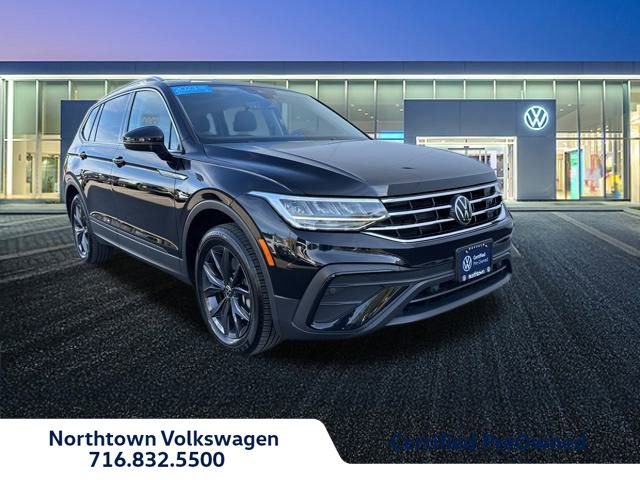 Used 2023 Volkswagen Tiguan SE w/ Panoramic Sunroof Package