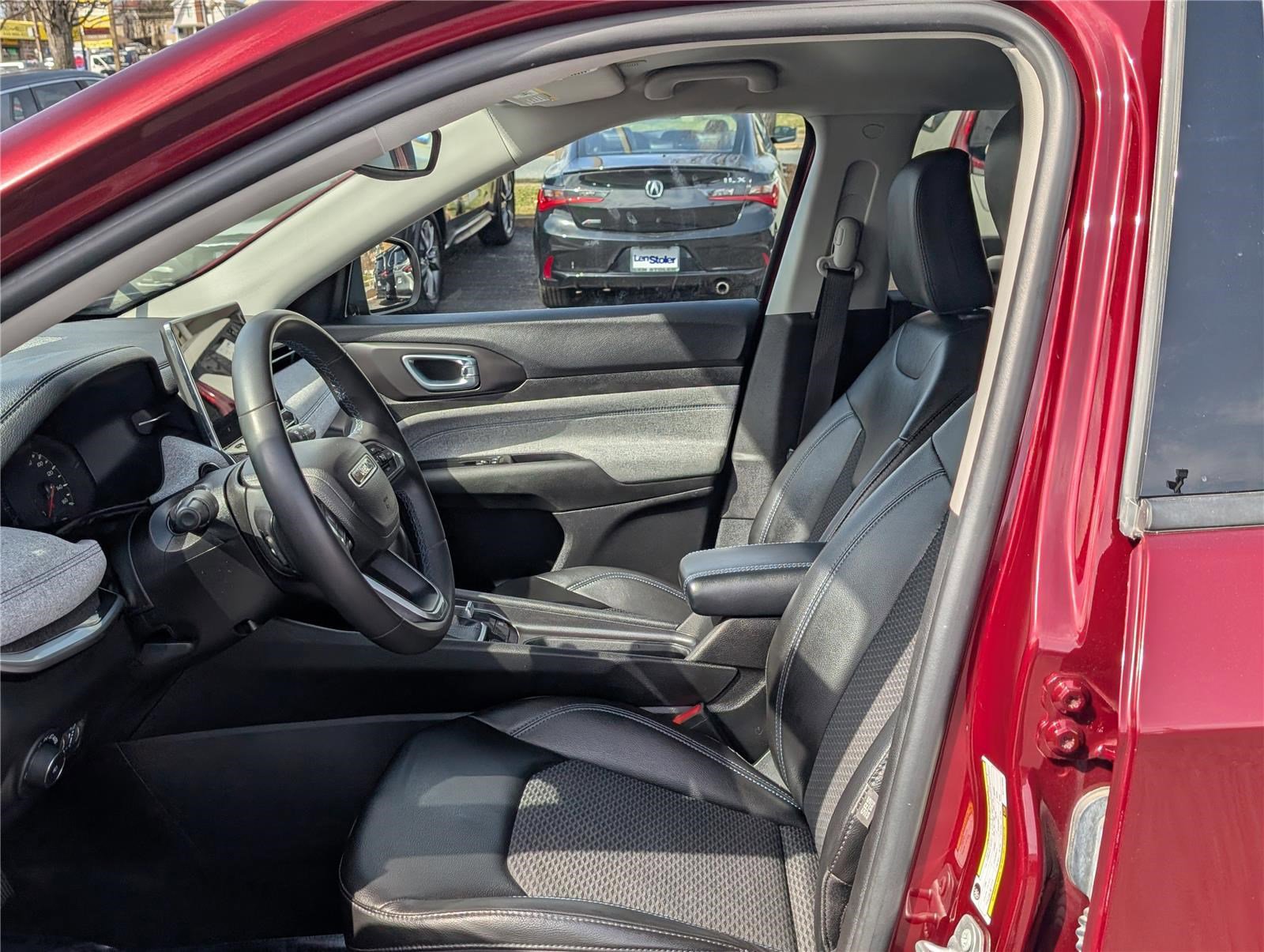 Used 2022 Jeep Compass Latitude image 14