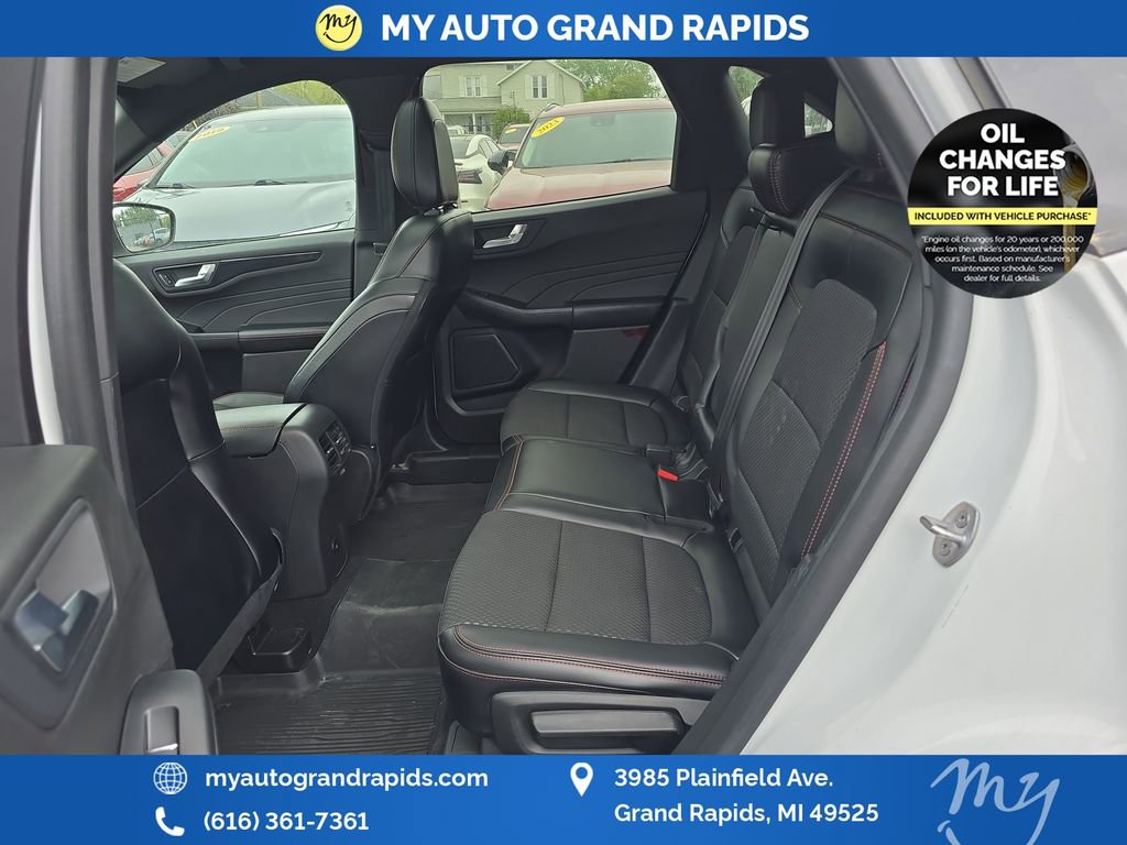 Used 2023 Ford Escape ST-Line w/ Tech Pack #1 AWD/4WD image 26
