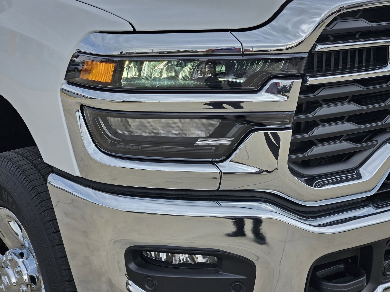 New 2026 RAM 2500 Tradesman AWD/4WD image 9
