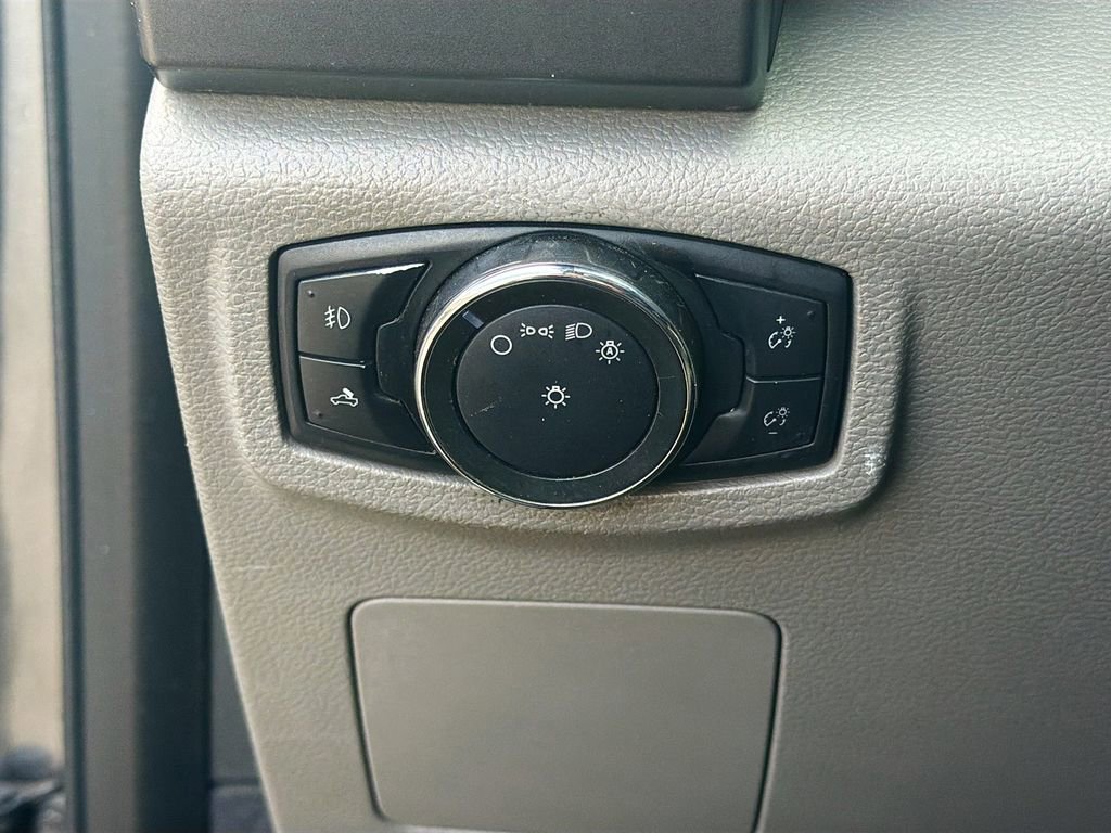 Used 2016 Ford F150 XLT image 28