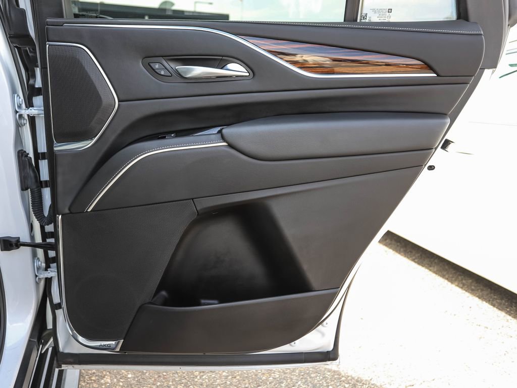 Used 2023 Cadillac Escalade Premium Luxury w/ LPO, Radiant Package AWD/4WD image 25