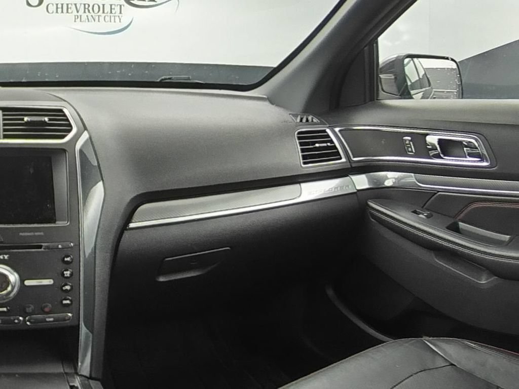 Used 2018 Ford Explorer Sport w/ Equipment Group 401A AWD/4WD image 15