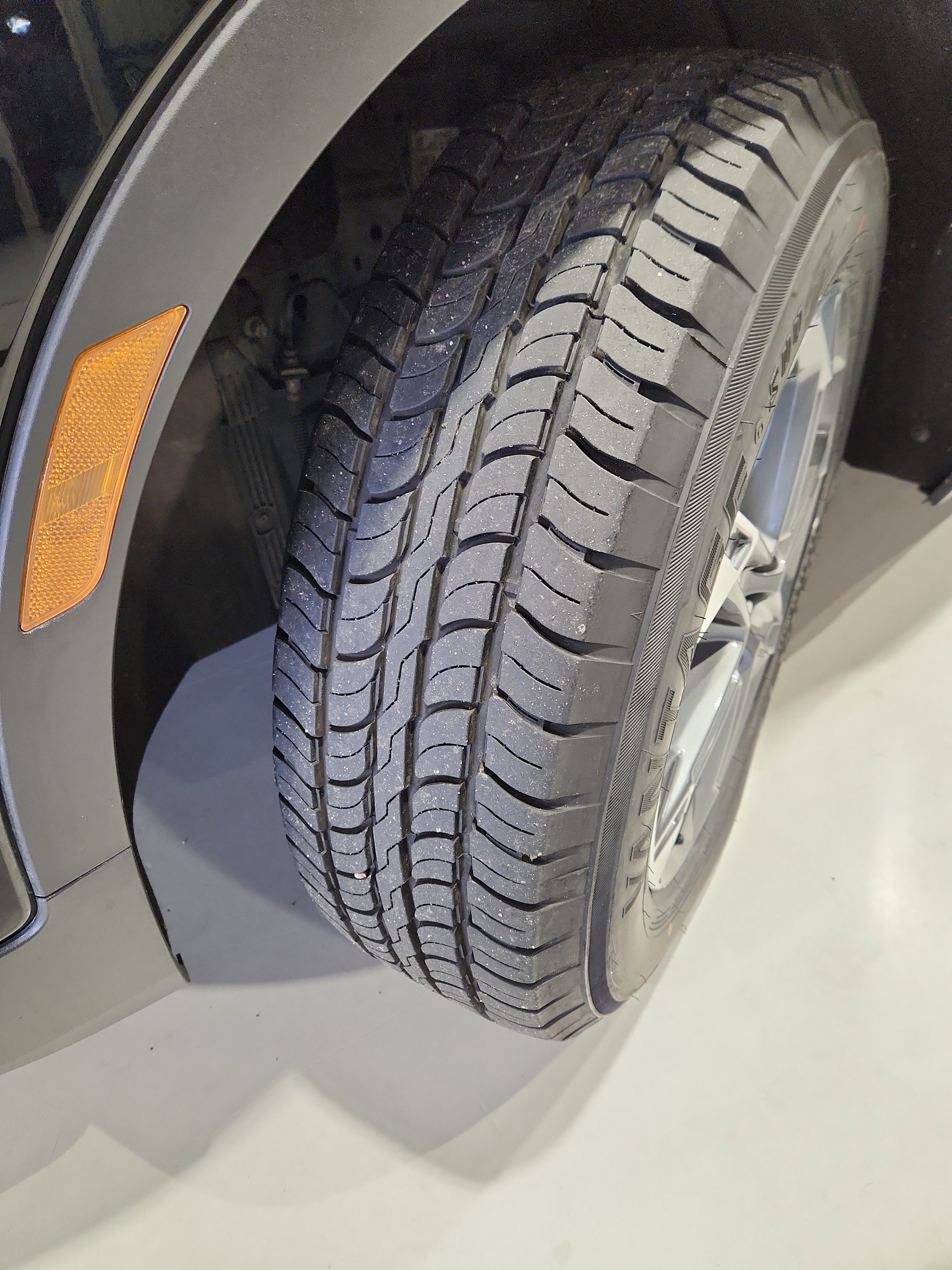 Used 2025 Chevrolet Blazer LT image 25