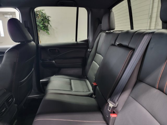 Used 2025 Honda Ridgeline TrailSport image 13