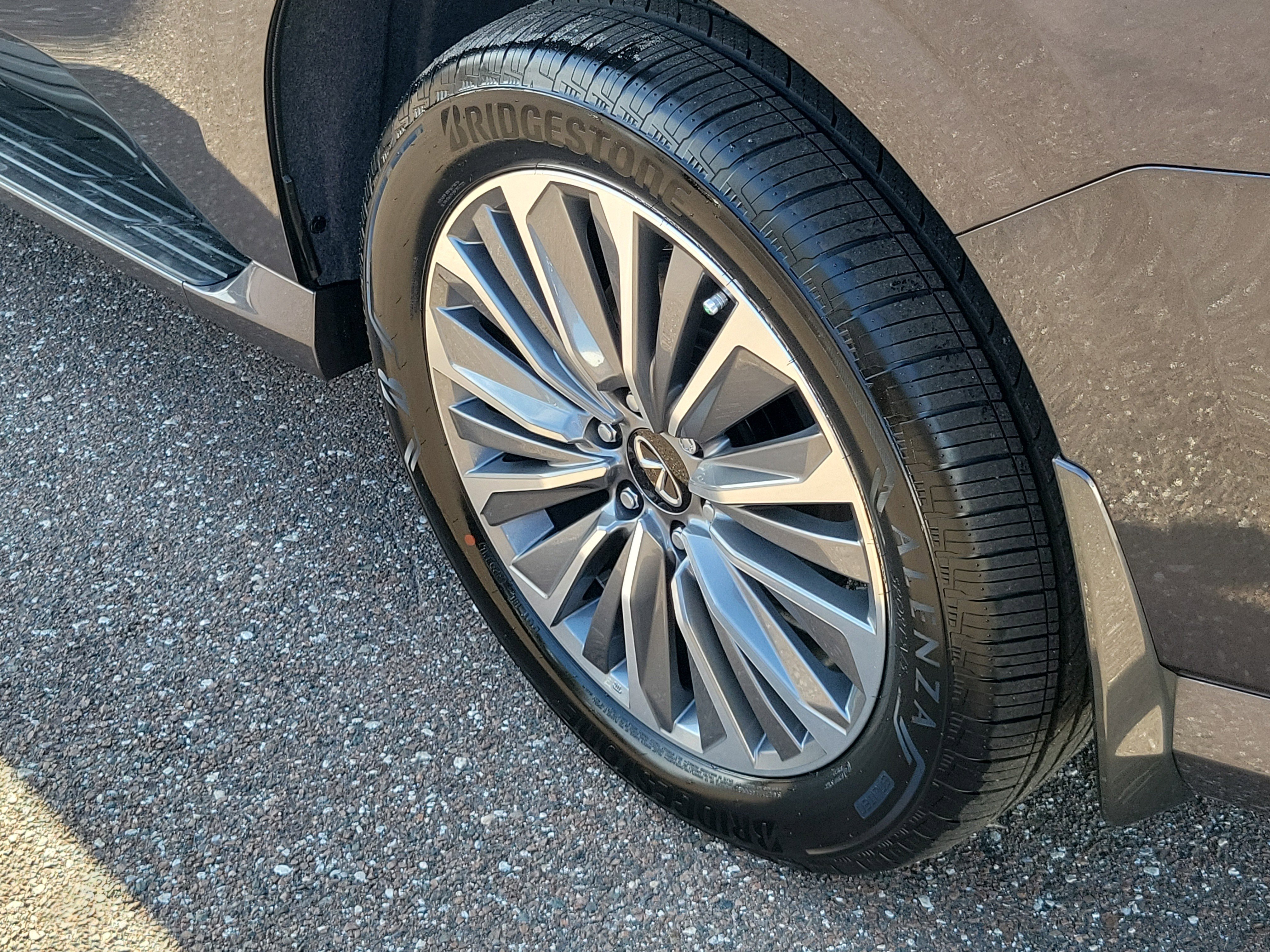 New 2026 INFINITI QX80 Luxe w/ Cargo Package image 5