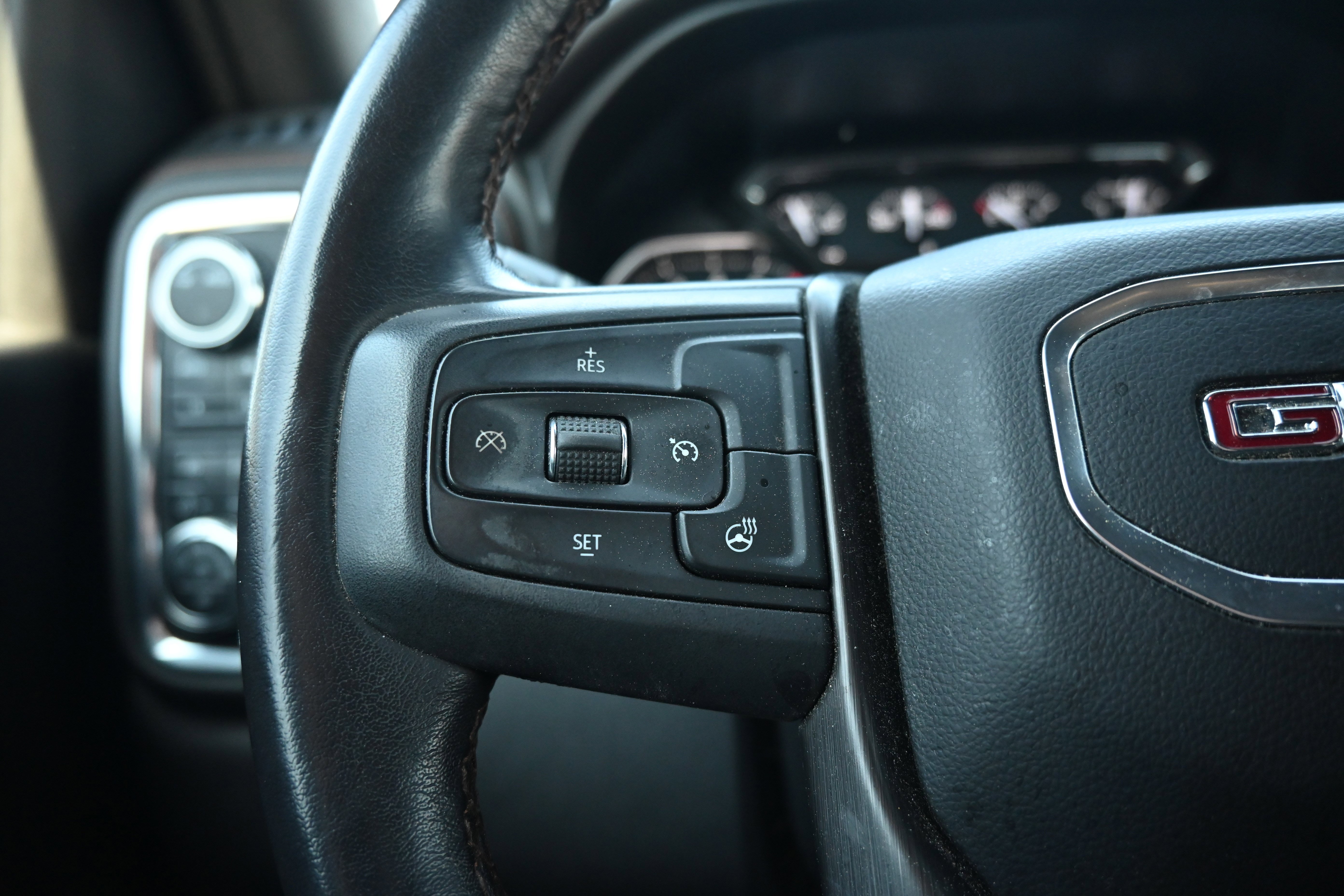 Used 2021 GMC Sierra 1500 AT4 image 30