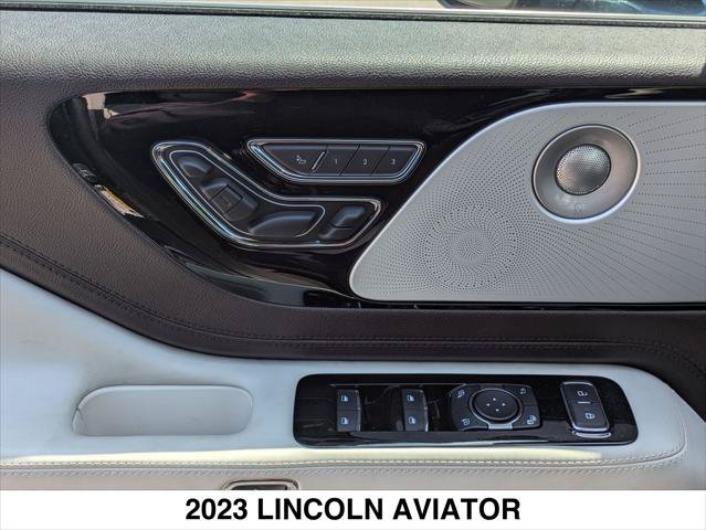 Used 2023 Lincoln Aviator Black Label w/ Dynamic Handling Package AWD/4WD image 12