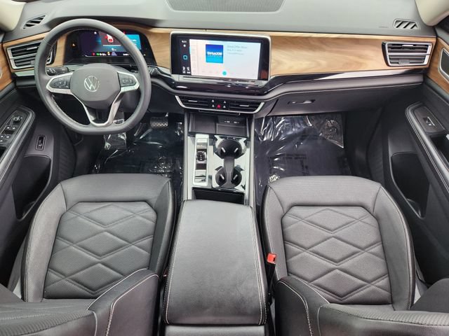 Used 2024 Volkswagen Atlas SE FWD image 25