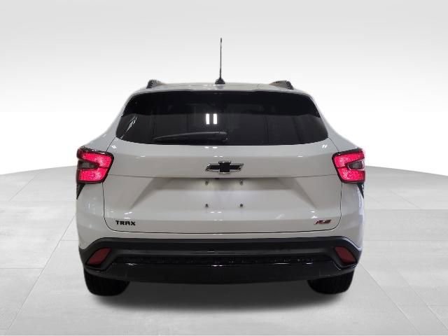 Used 2024 Chevrolet Trax RS w/ Sunroof Package image 22