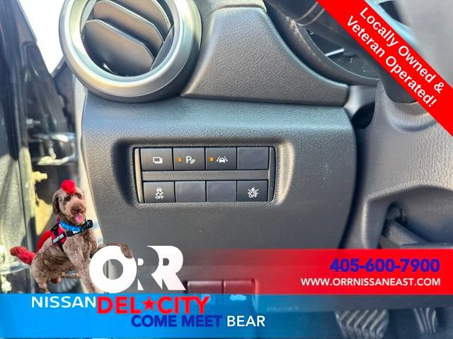 Used 2021 Nissan Versa S FWD image 16