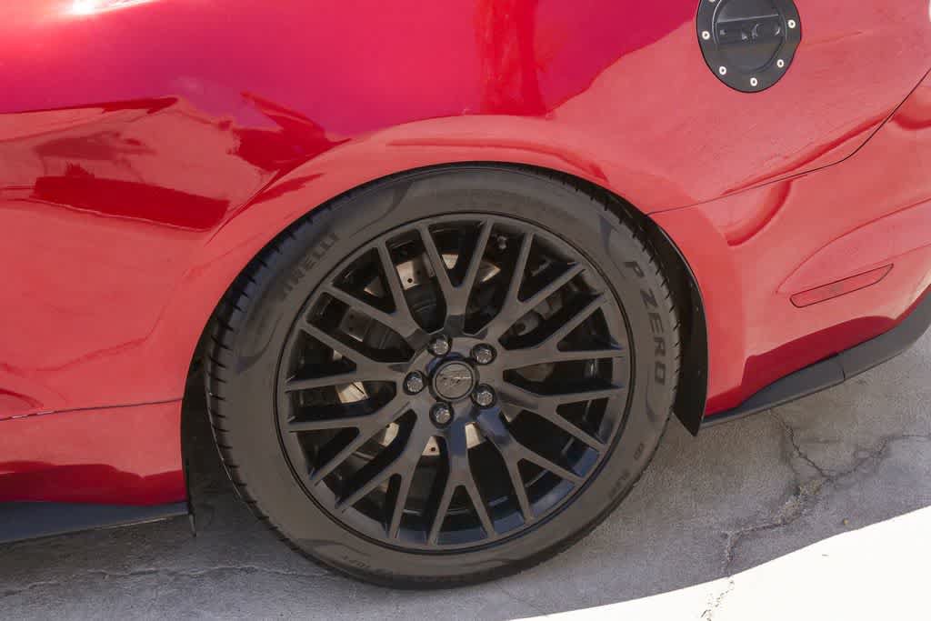 Used 2017 Ford Mustang GT w/ GT Performance Package RWD image 6