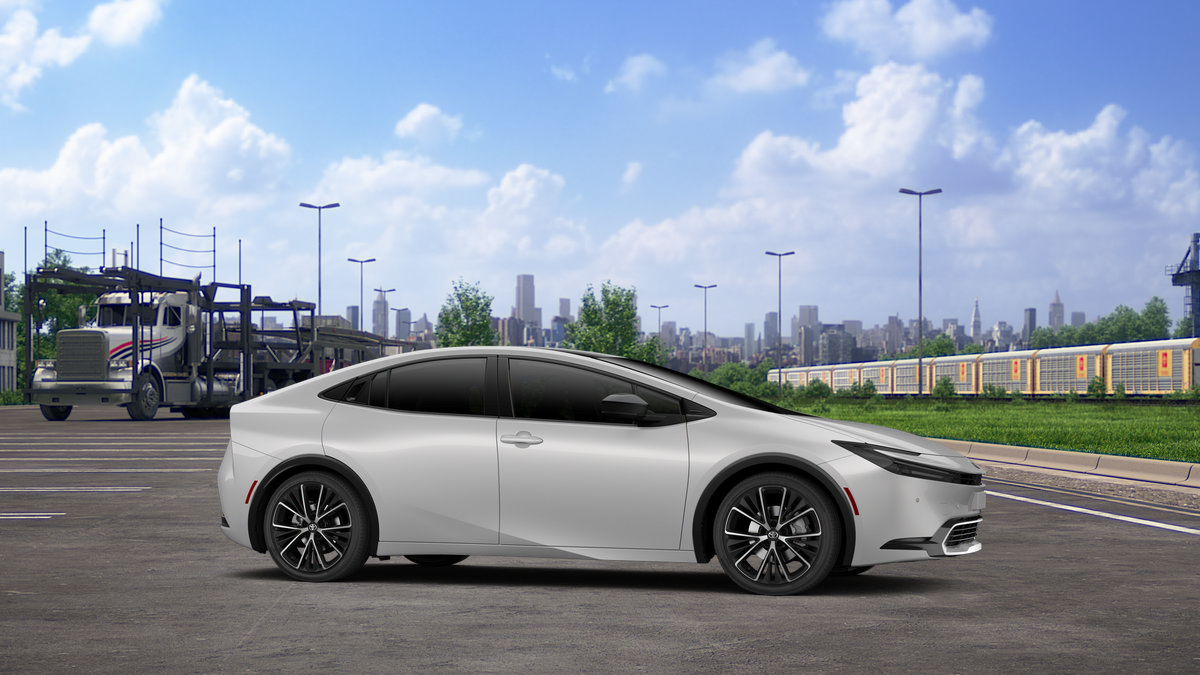 New 2027 Toyota Prius XLE FWD image 15