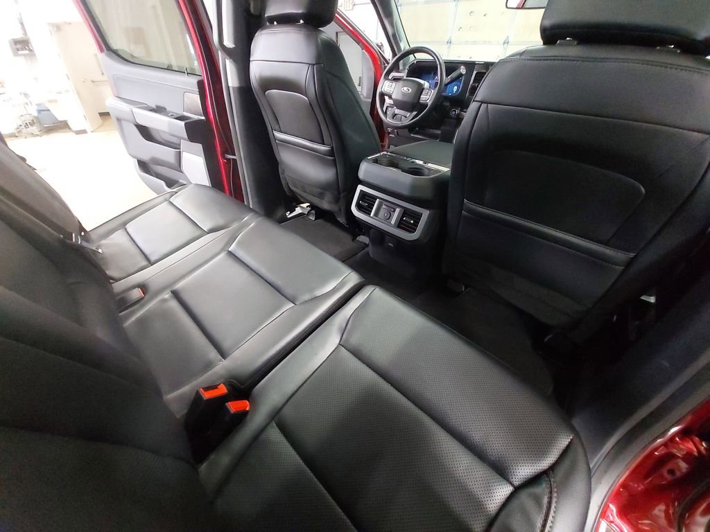 Used 2024 Ford F350 Lariat AWD/4WD image 11