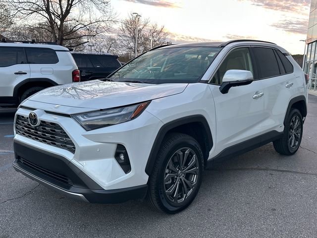 Used 2025 Toyota RAV4 Limited w/ Advanced Technology Package image 7