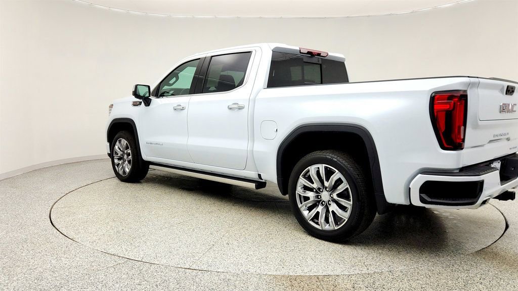 Used 2026 GMC Sierra 1500 Denali w/ Denali Reserve Package AWD/4WD image 7