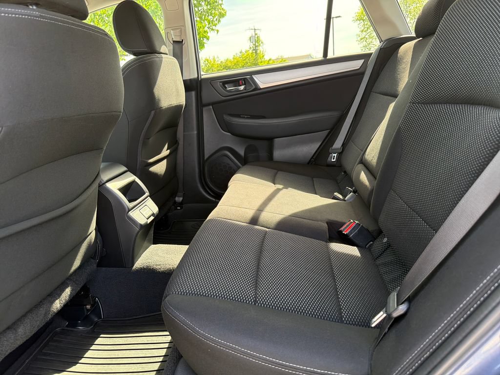 Used 2018 Subaru Outback 2.5i Premium AWD/4WD image 21