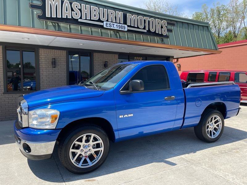 Used 2008 Dodge Ram 1500 Truck SLT RWD image 2