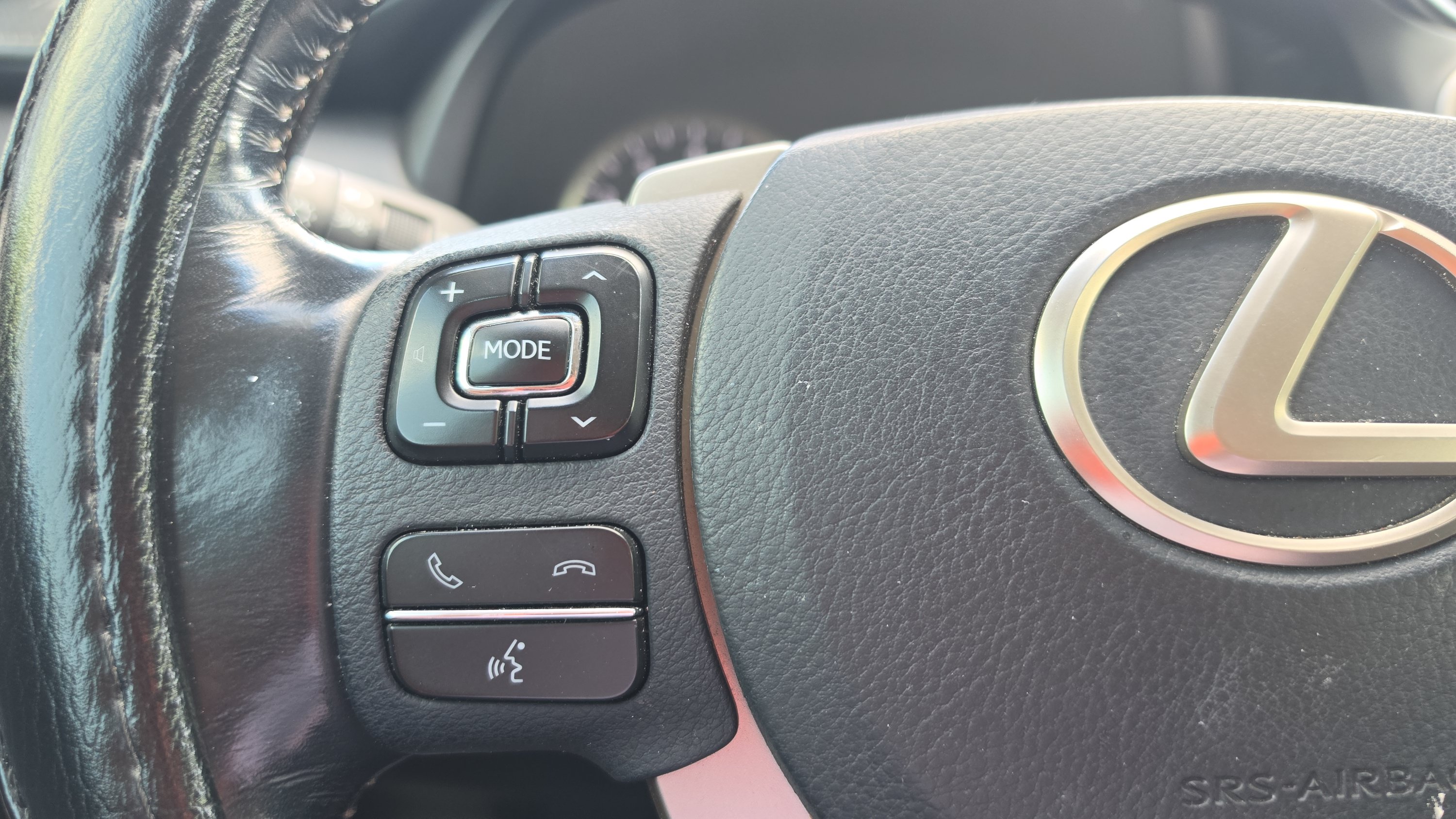 Used 2016 Lexus NX 200t FWD w/ Luxury Package image 13