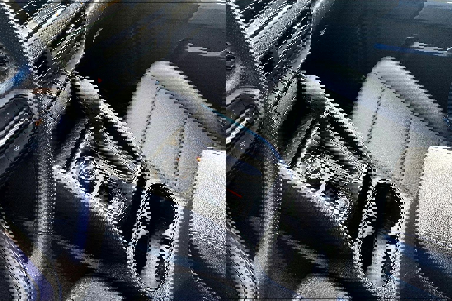 Used 2024 Chevrolet Colorado Trail Boss w/ Safety Package image 11