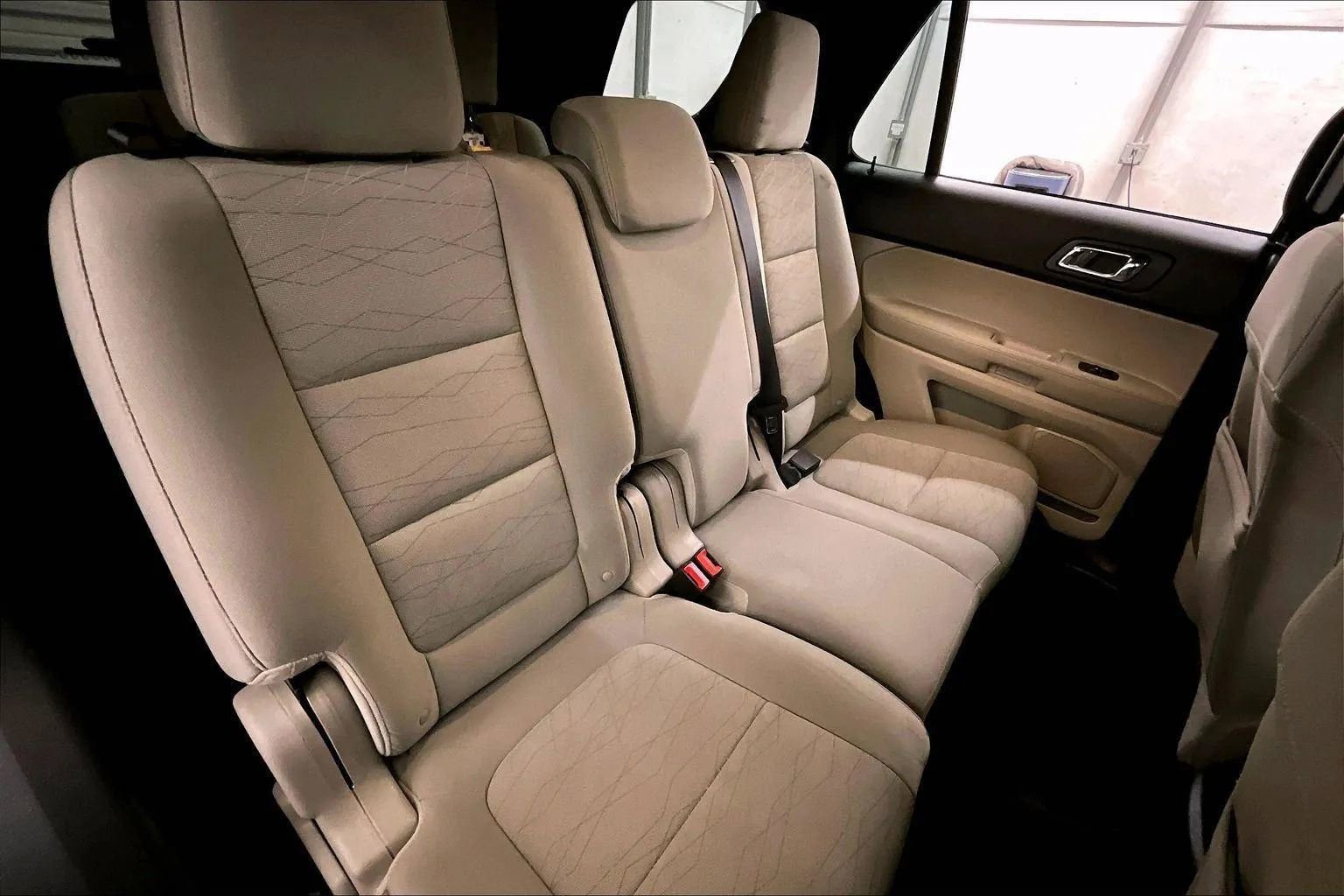 Used 2013 Ford Explorer 4WD w/ Class III Trailer Tow Pkg image 26