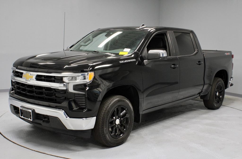 Used 2022 Chevrolet Silverado 1500 LT AWD/4WD image 9