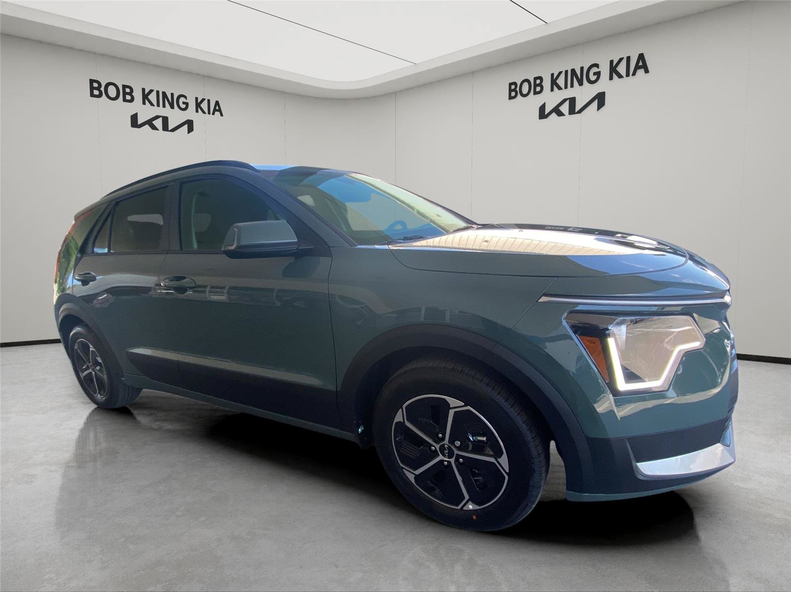 New 2026 Kia Niro EX FWD image 6