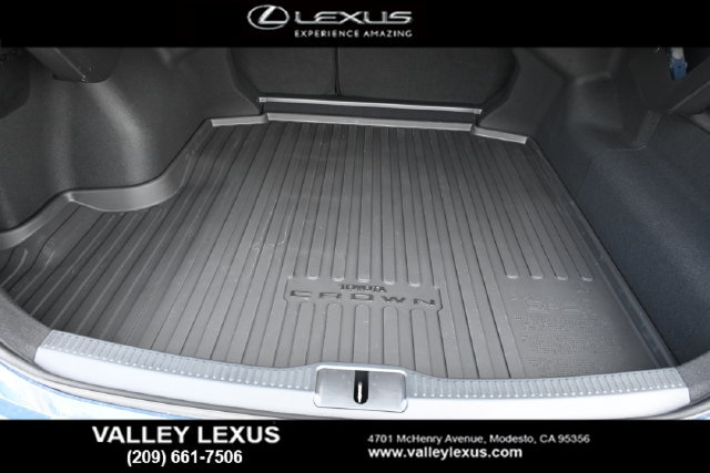 Used 2026 Toyota Crown AWD/4WD image 18
