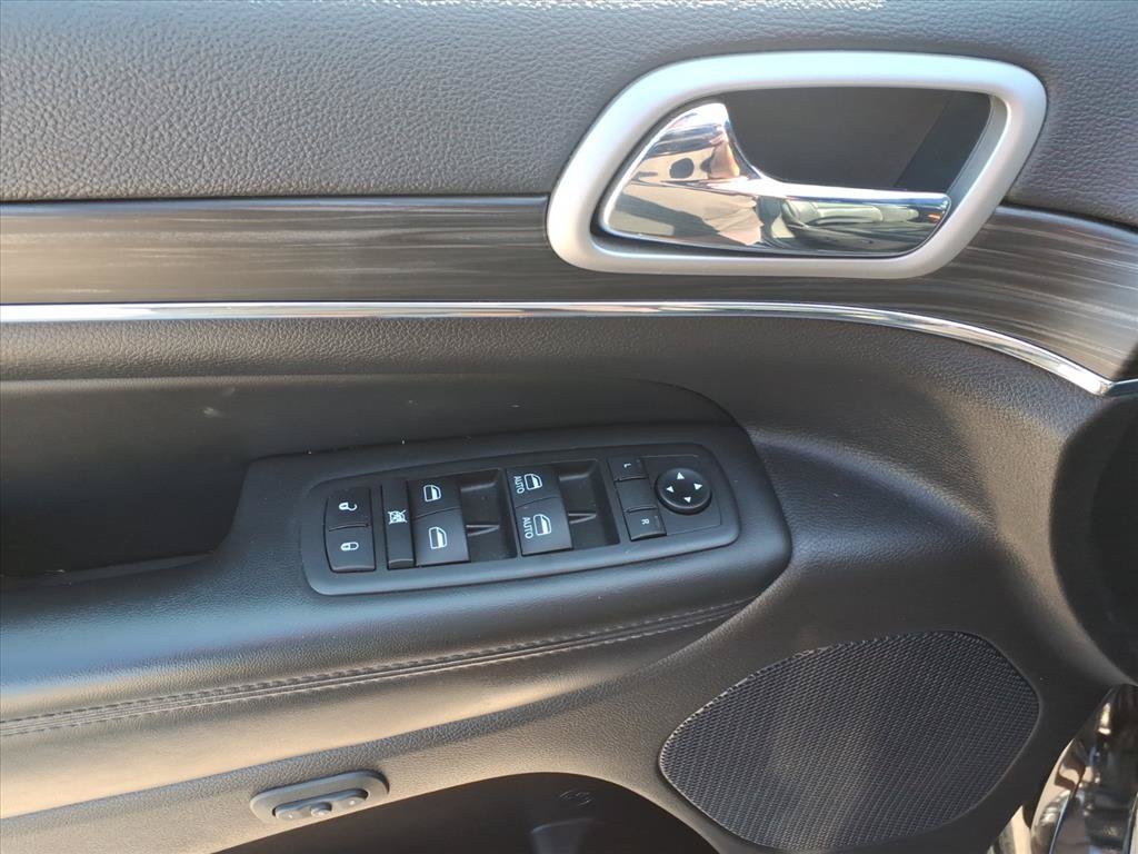Used 2021 Jeep Grand Cherokee Limited AWD/4WD image 20