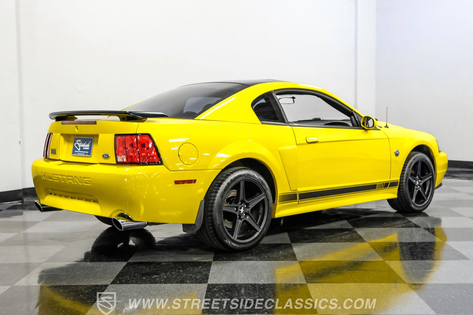Used 2003 Ford Mustang Mach 1 RWD image 11