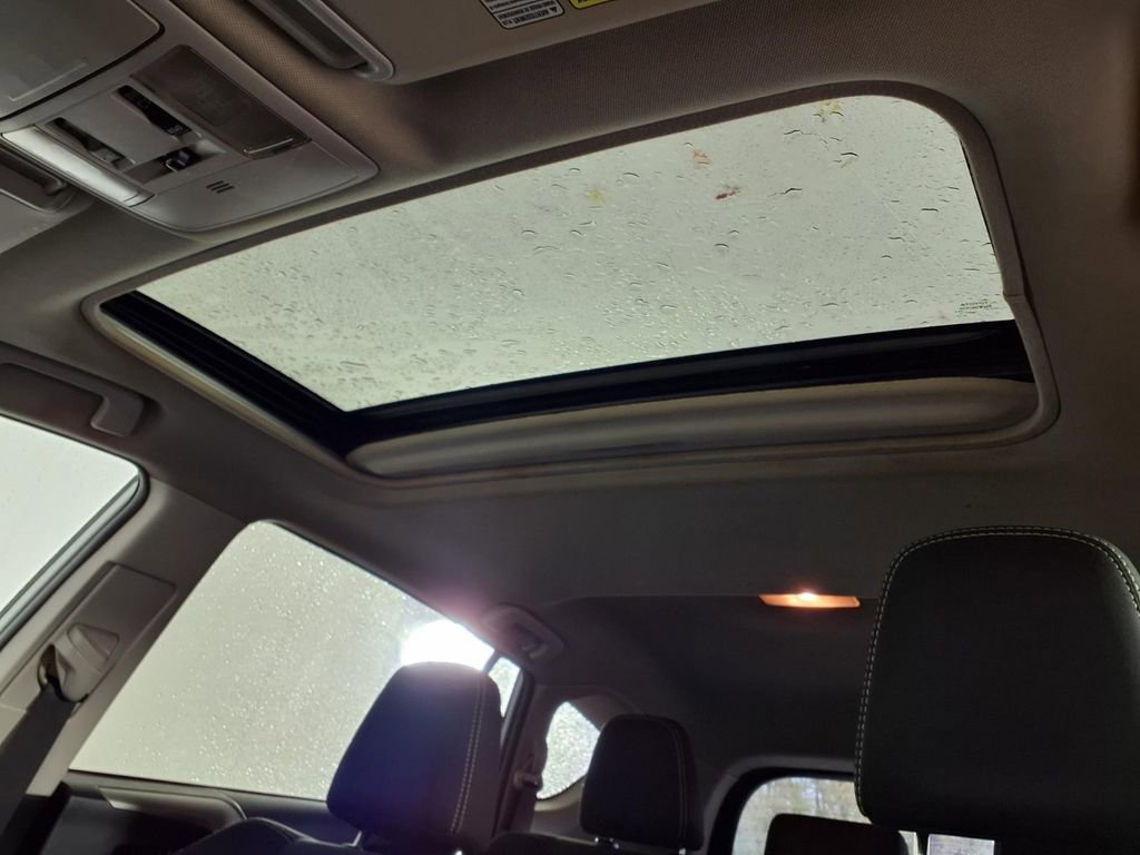 Used 2017 Toyota RAV4 XLE image 24