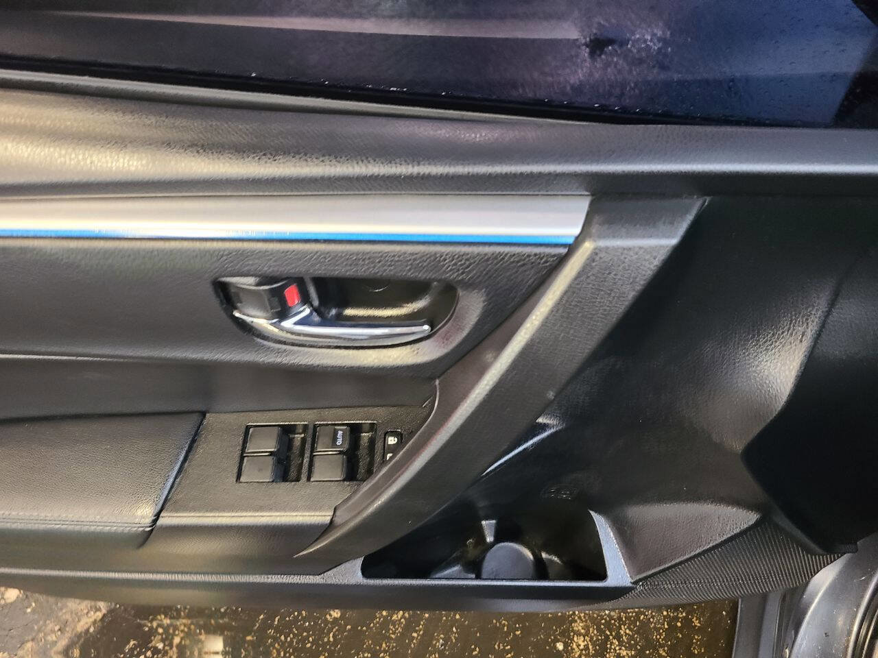 Used 2016 Toyota Corolla S Special Edition image 17