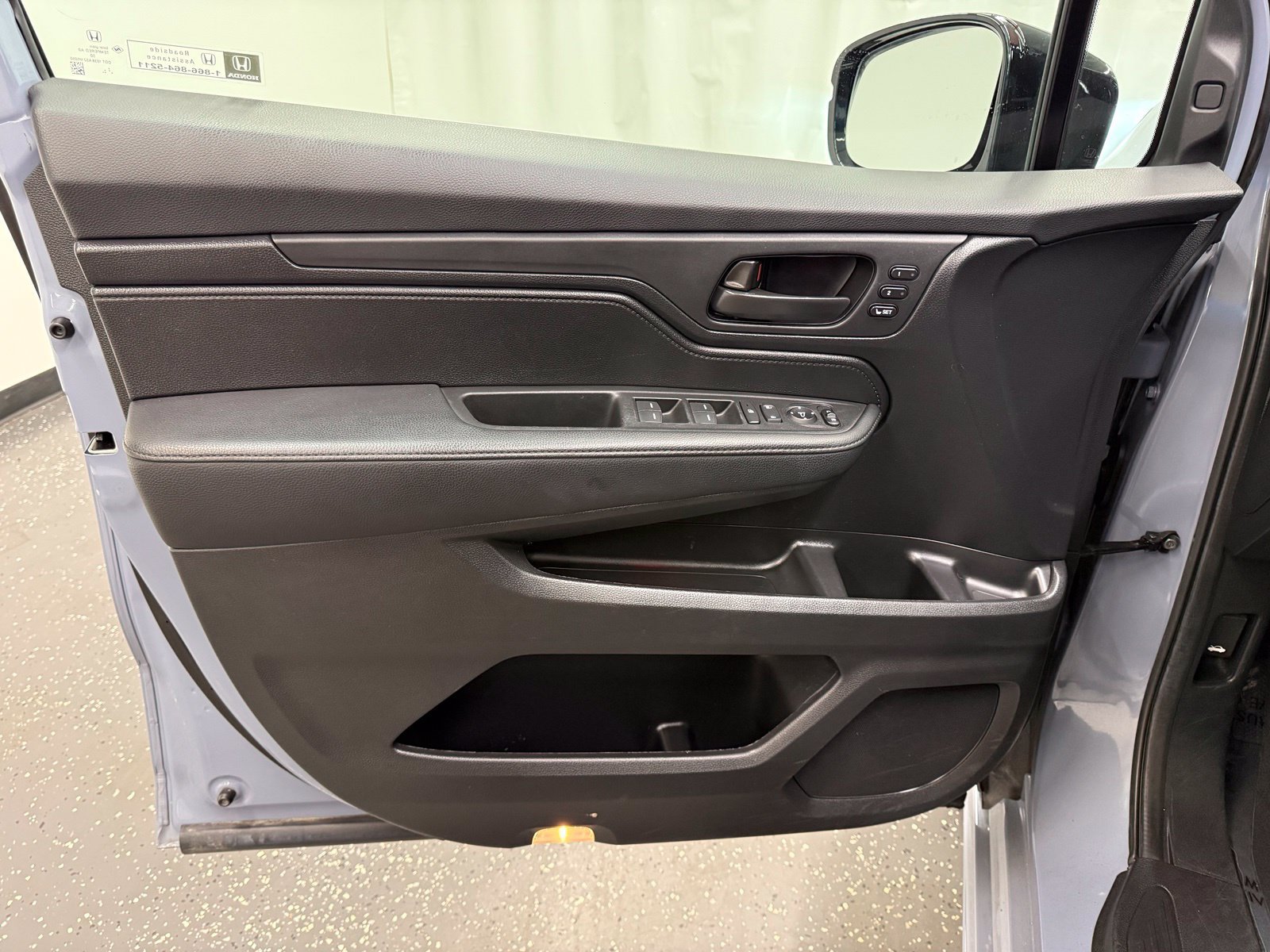 Used 2025 Honda Odyssey Sport-L image 10