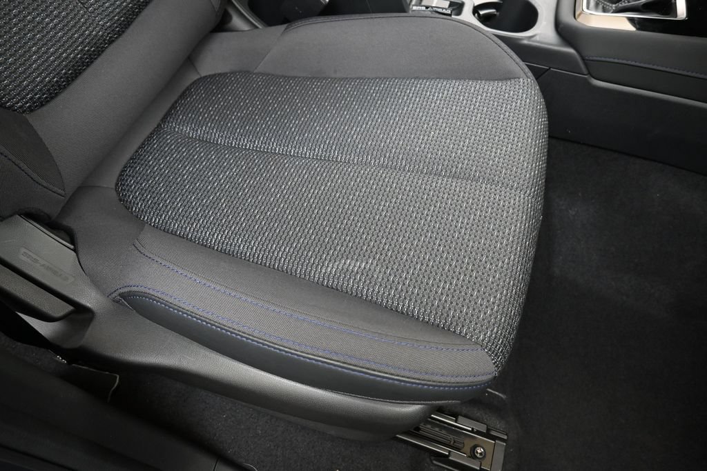 Certified 2025 Subaru Forester Premium AWD/4WD image 12