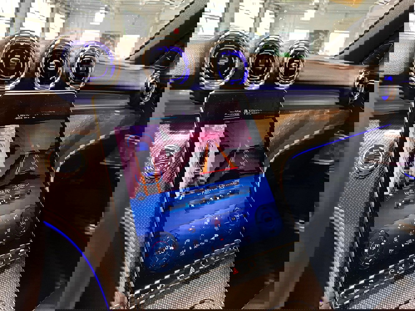 New 2025 Mercedes-Benz C 300 C 300 Exclusive 4MATIC image 11