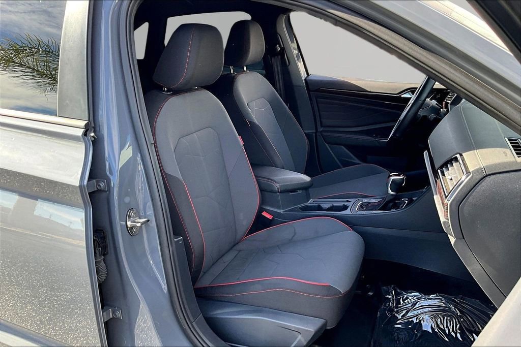 Used 2024 Volkswagen Jetta GLI 40th Anniversary Edition image 26
