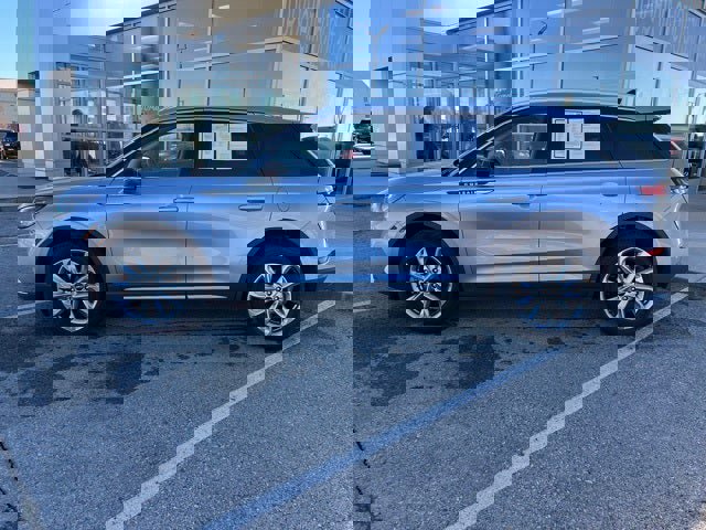 Used 2022 Lincoln Corsair FWD w/ Premium Package image 2