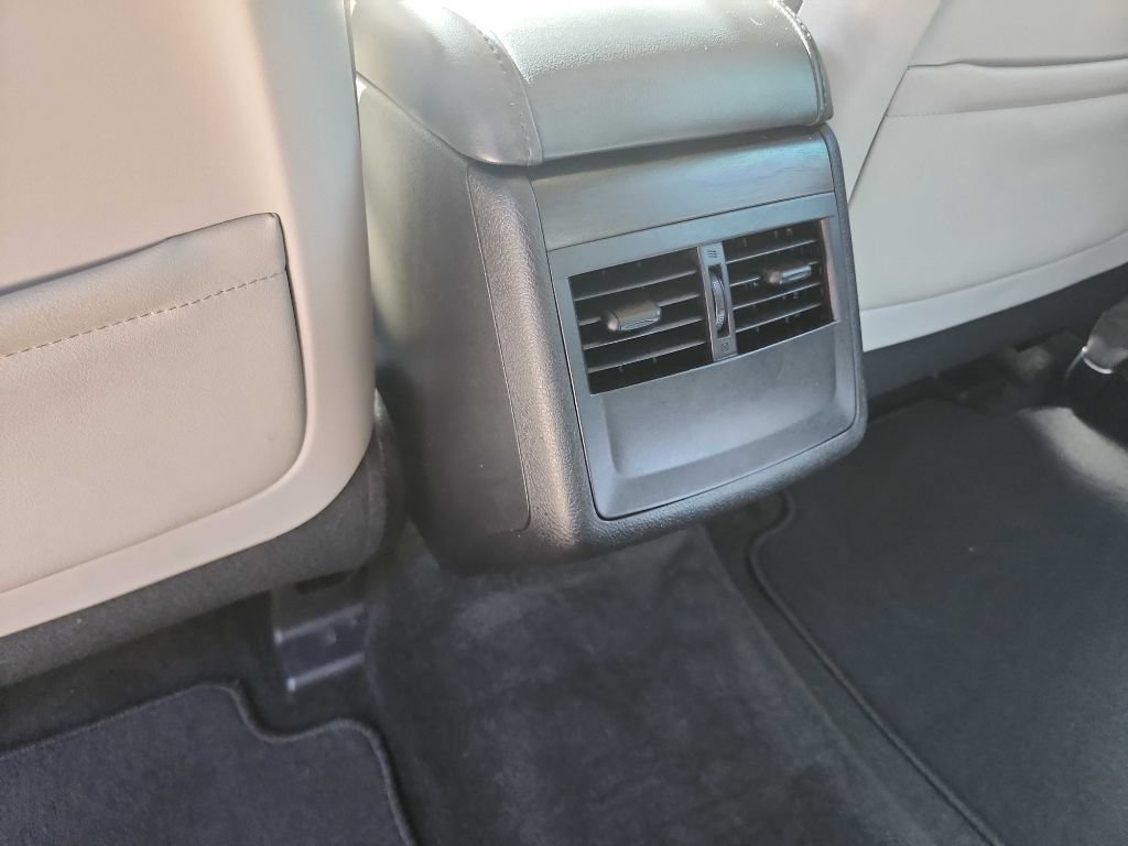 Used 2017 Toyota Avalon XLE FWD image 38