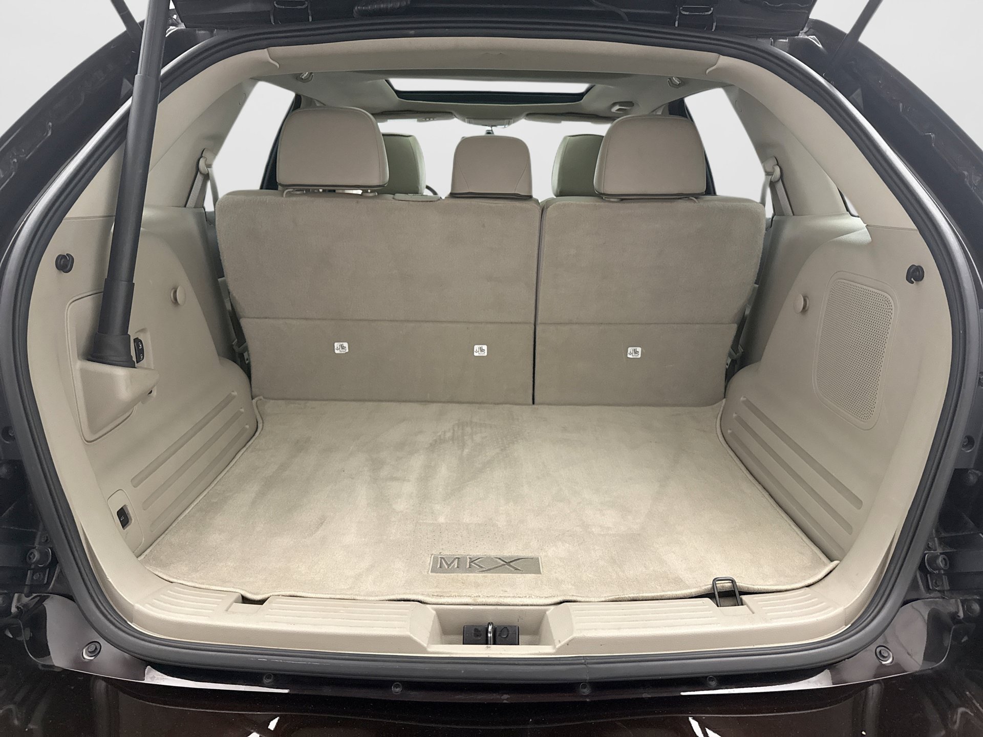 Used 2013 Lincoln MKX AWD image 22