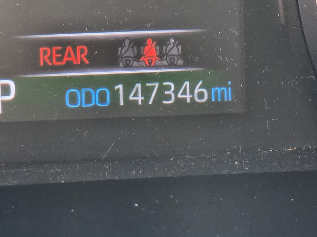 Used 2020 Toyota RAV4 XLE w/ Carpet Mat Package AWD/4WD image 12