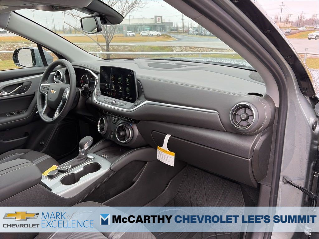 New 2026 Chevrolet Blazer LT w/ Convenience Package AWD/4WD image 31