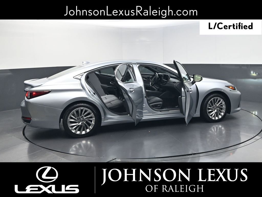 Certified 2023 Lexus ES 300h Ultra Luxury w/ Accessory Package (Z2) image 32