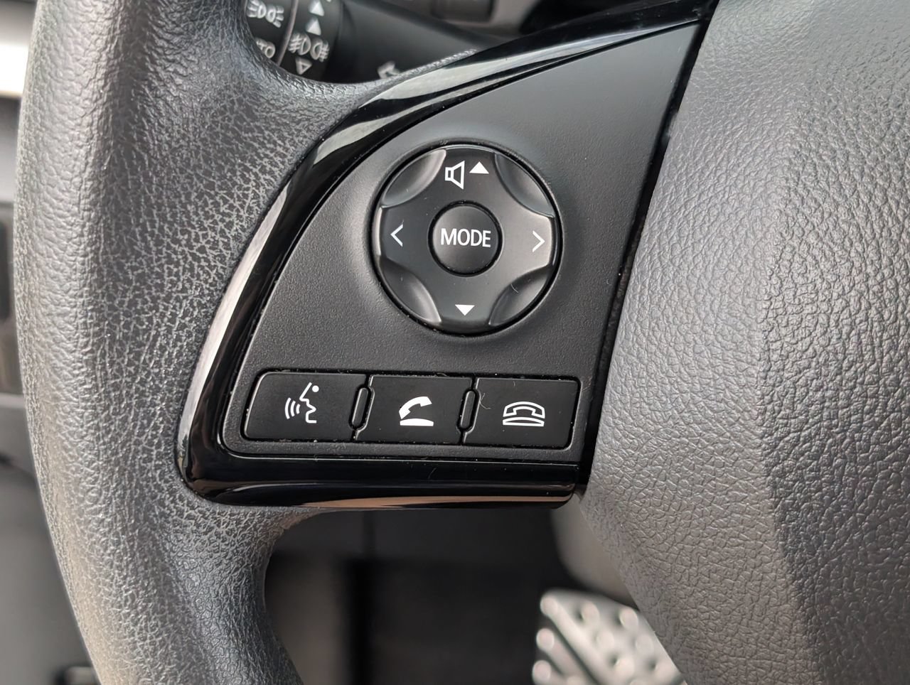Used 2022 Mitsubishi Eclipse Cross LE AWD/4WD image 23